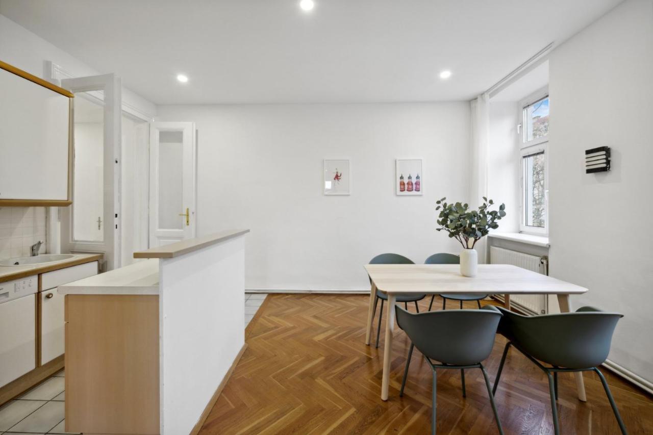Big Spacious Central Apartment In Vienna Esterno foto