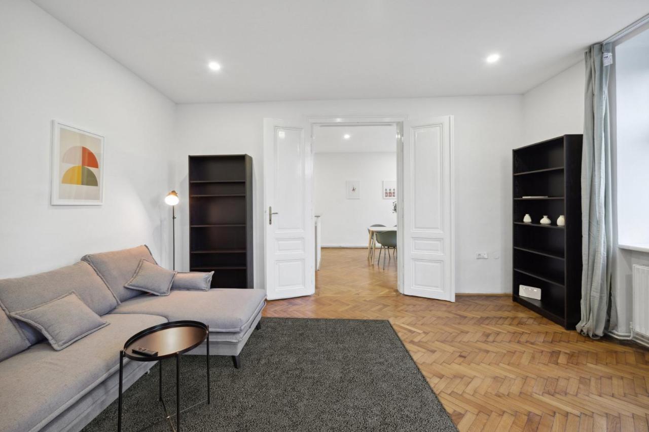 Big Spacious Central Apartment In Vienna Esterno foto
